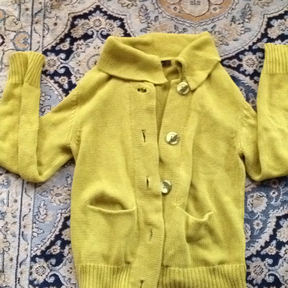 Cozy spring green knit cardigan by fever